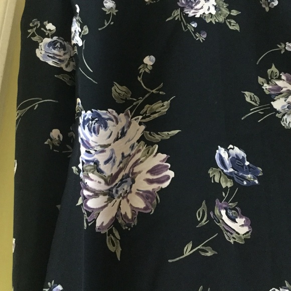 Vintage I.N. Studio Floral Wrap Skirt Black - Sz Medium - Picture 6 of 10